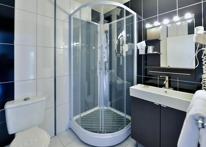 Hotel Contact Le Moulin Neuf