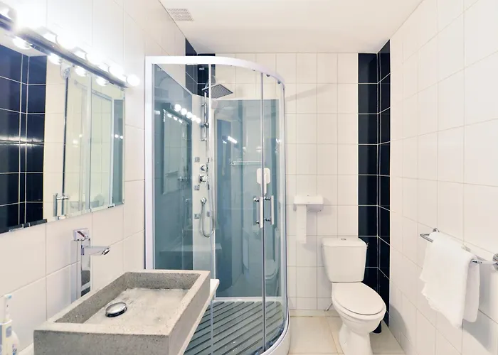 Contact Le Moulin Neuf Hotel